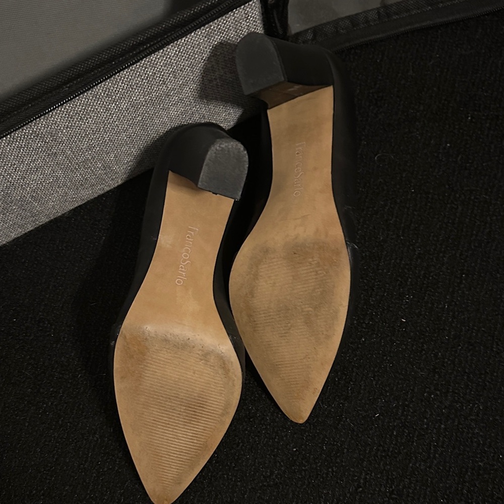 Franco Sarto Classic Black Heels - Picture 5 of 9